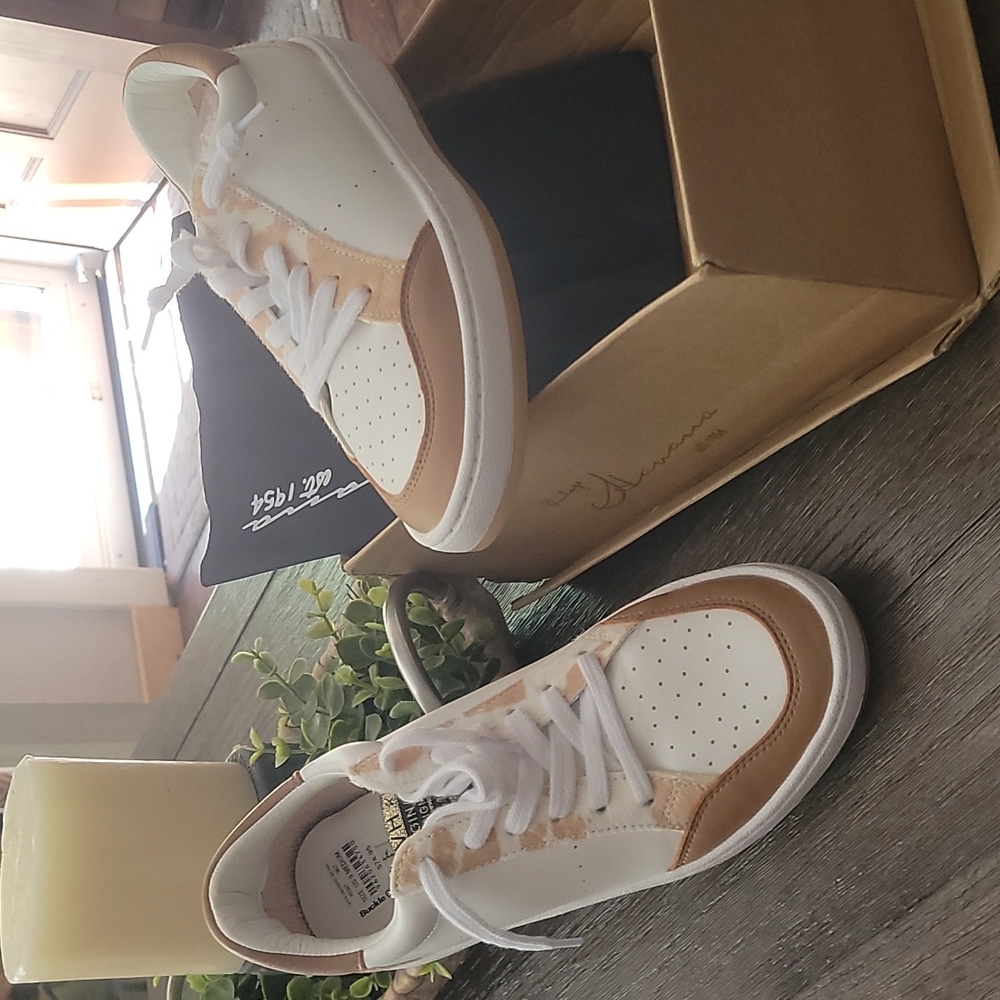 Vintage Havana sneakers